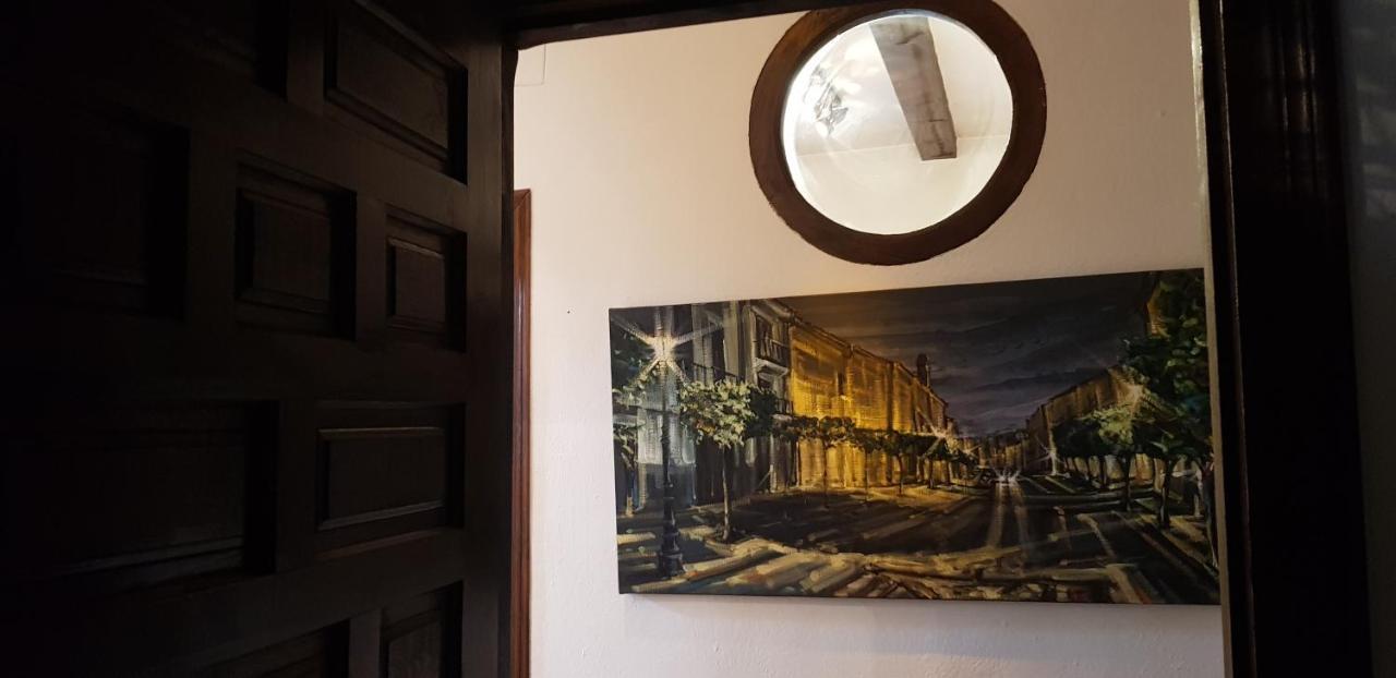 La Casa Del Pintor - Estudio De Arte En Баэса Экстерьер фото