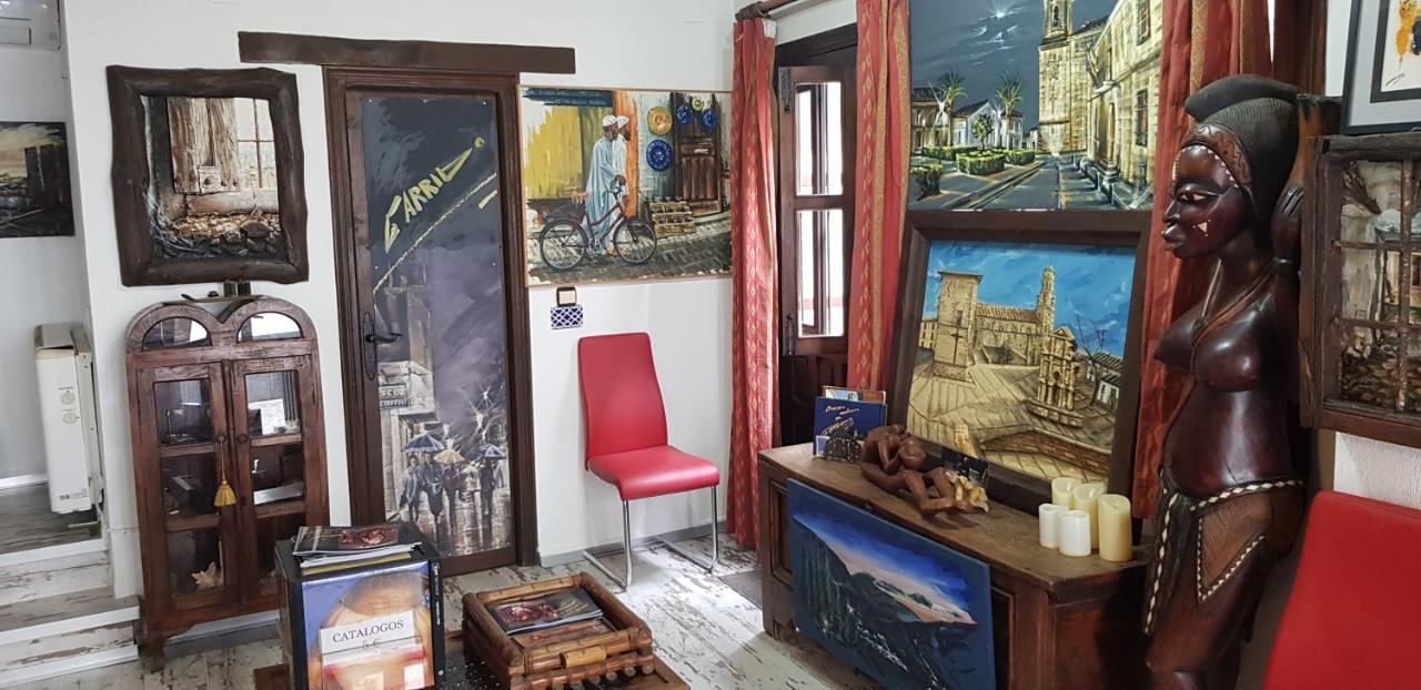 La Casa Del Pintor - Estudio De Arte En Баэса Экстерьер фото